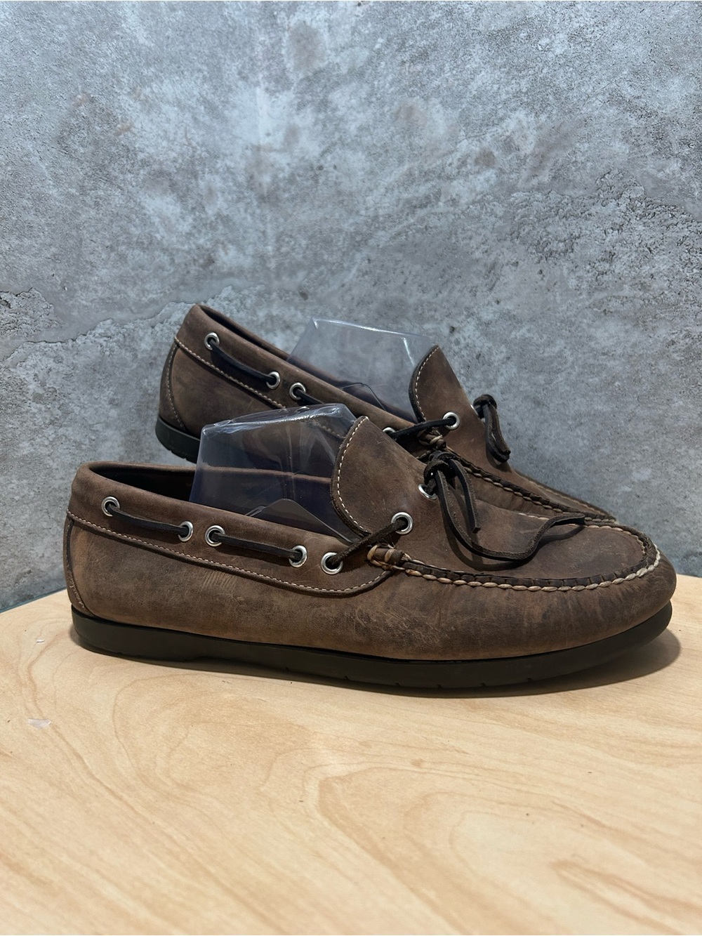 L.L.Bean brown leather handsewn moccasins men’s size 9.5